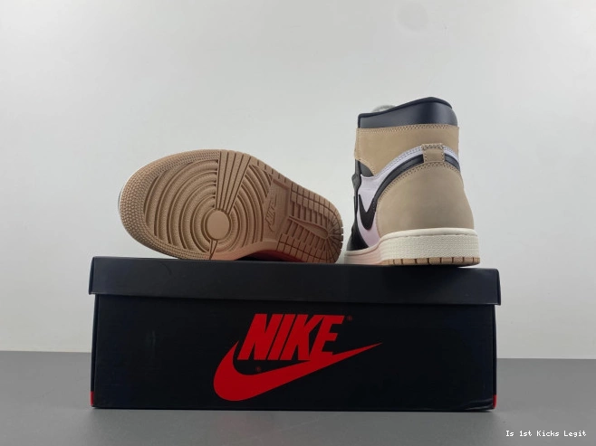 WMNS FD2596-021 Latte 1 OG High Air Jordan 0709